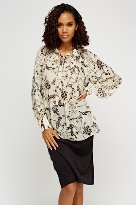 Tie Up Neck Pleated Sheer Blouse