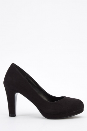 black medium heel shoes