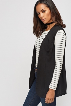 women's black sleeveless blazer