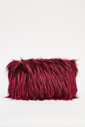 red fur clutch