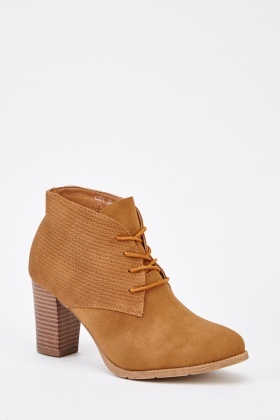 Heeled Camel Contrast Boots