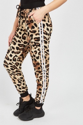 jogger leopard