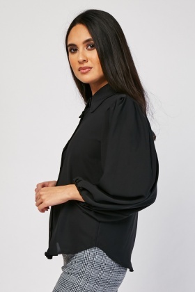 shirt with bishop sleeves