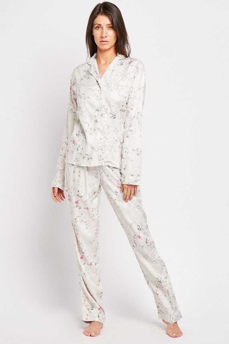 Delicate Floral Print Pyjama Set - Just $7