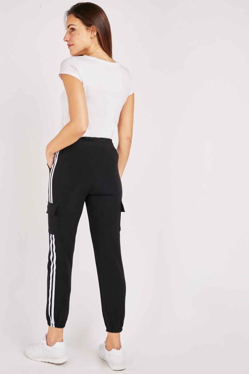 flap pocket joggers