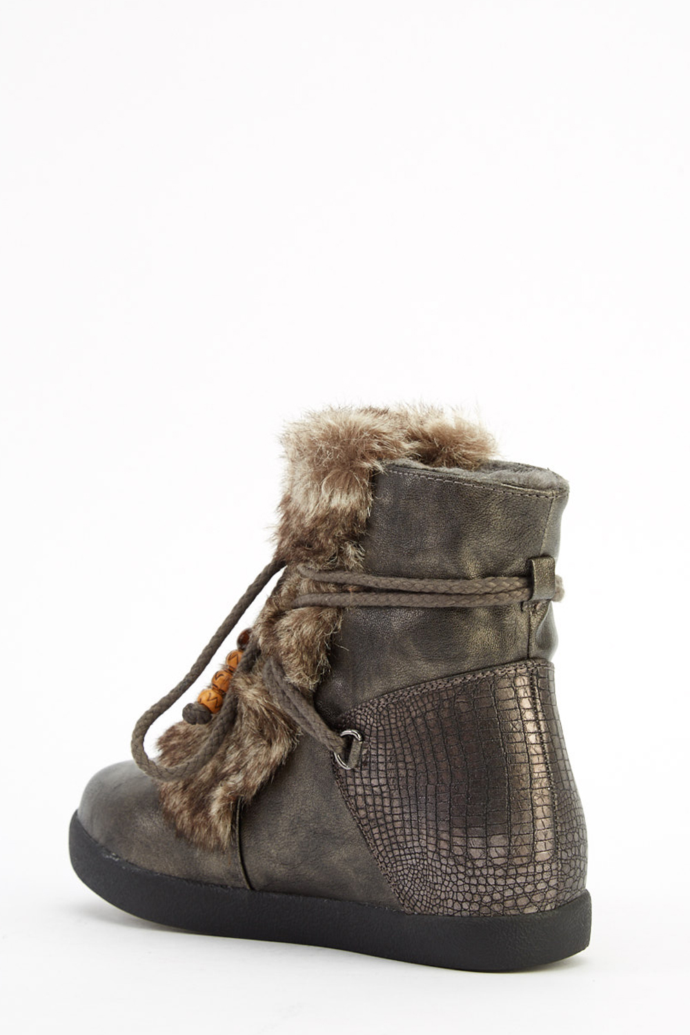 fur front boots