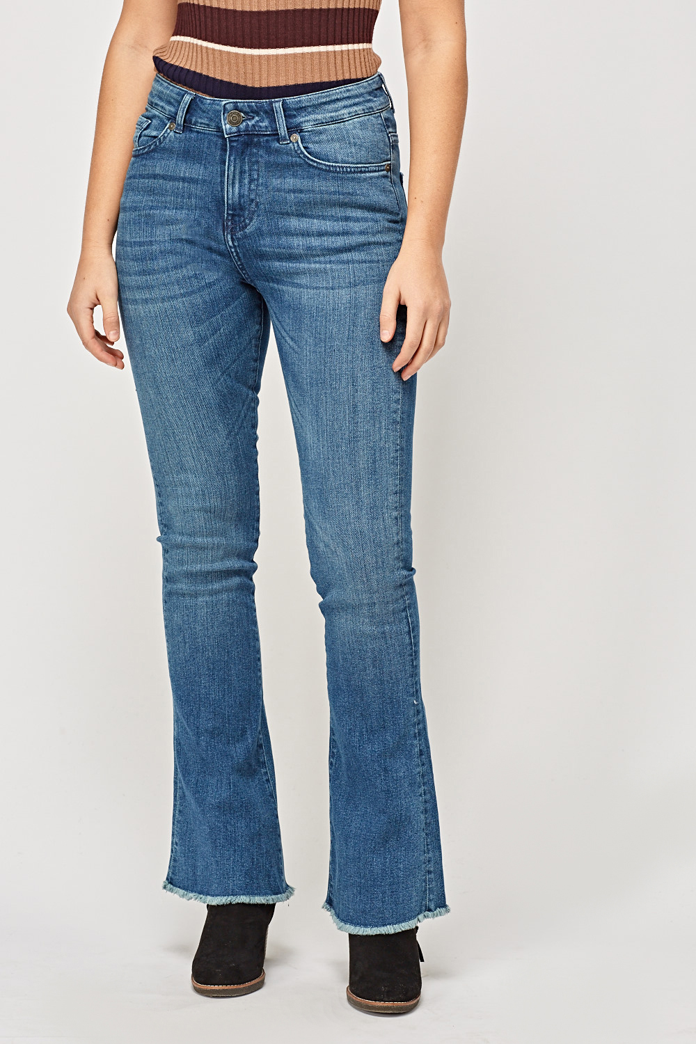 frayed hem jeans