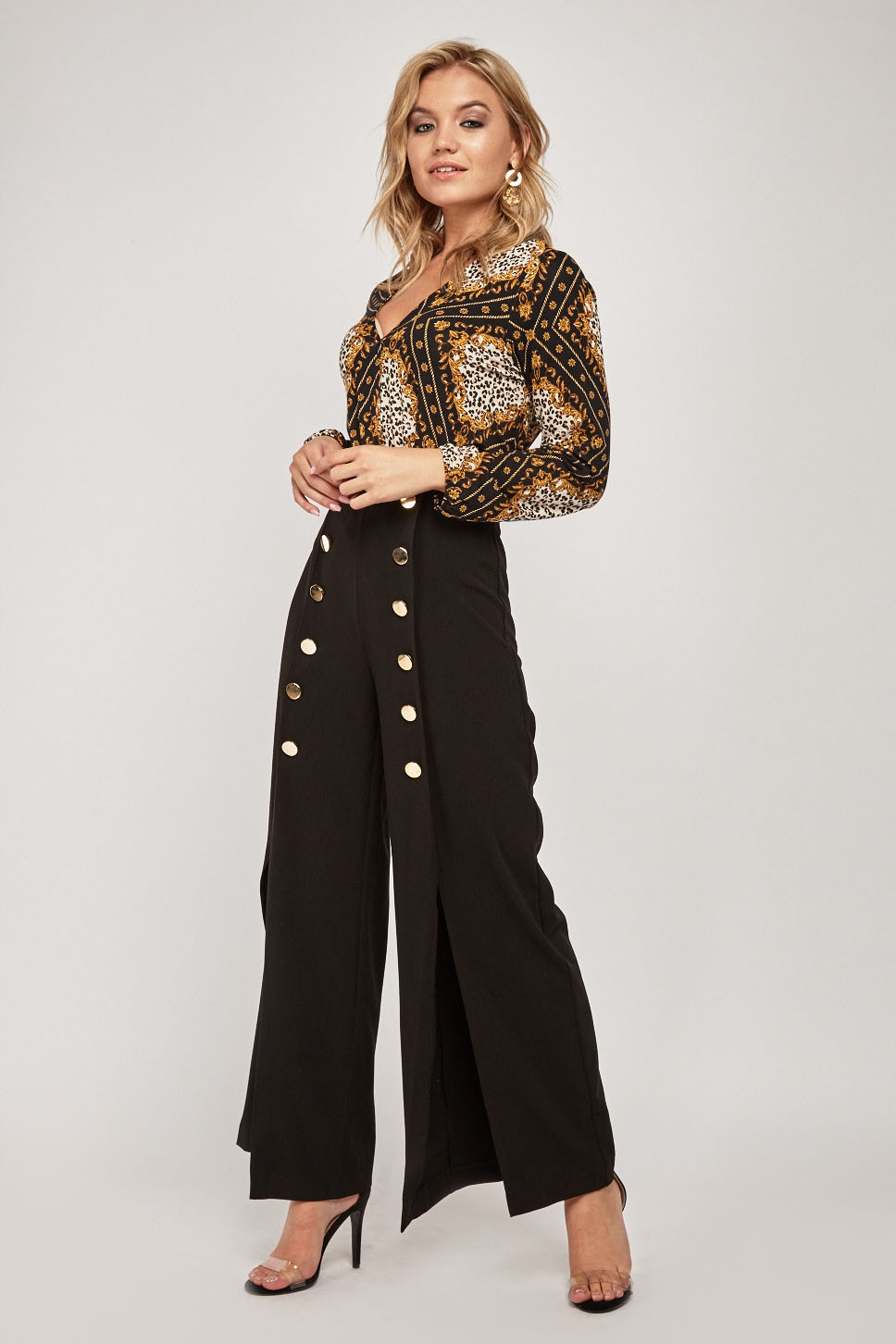 side slit trousers