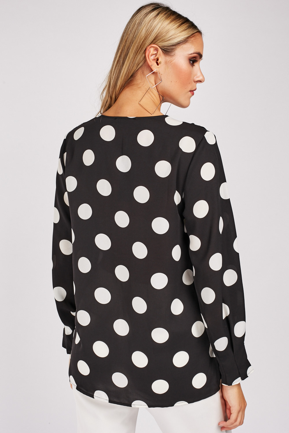 blouse dot